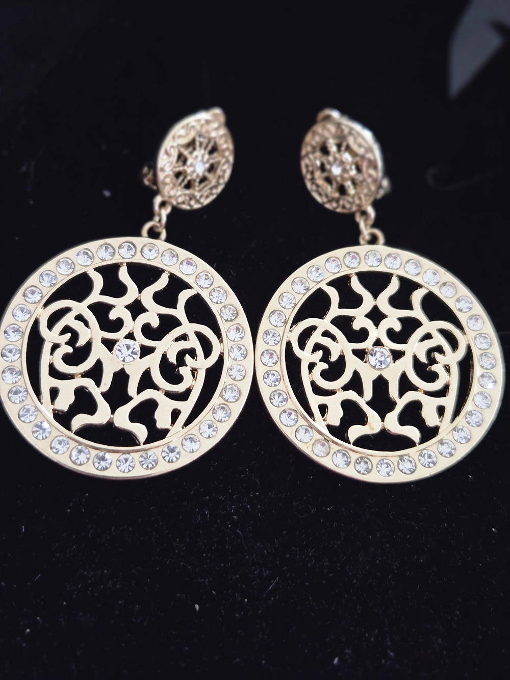 Gold Filigree Crystal Round Drop Clip On Earrings - Unbranded